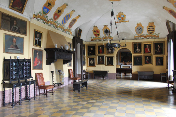 Sala degli Stemmi, Castello di Monticello d'Alba