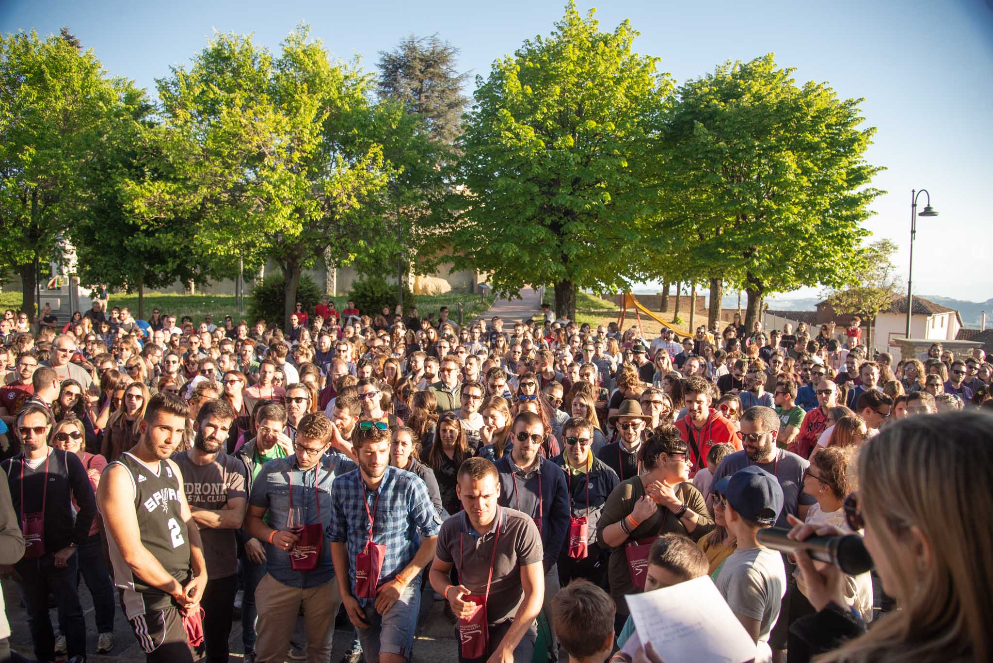 Caccia al Tesoro nella Langa del Barolo, finale presso il belvedere di Diano d'Alba, 1 maggio 2019